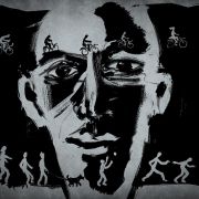 1000 A pied a   ve  lo